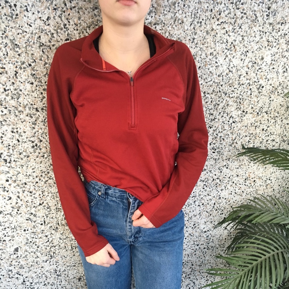 Women’s Maroon Patagonia Quarter Zip Long Sleeve